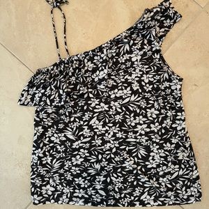 Old Navy floral top size medium